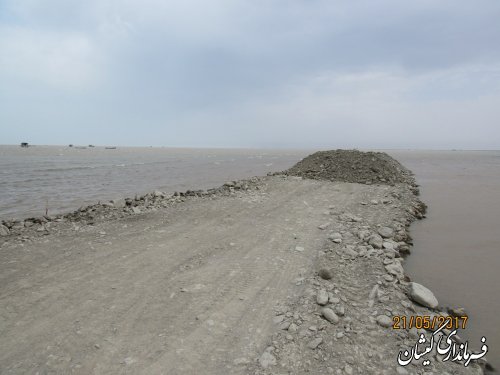بازدید فرماندار گمیشان از عملیات احداث و زیرسازی جاده سواحل چارقلی و توماجلر چارقلی