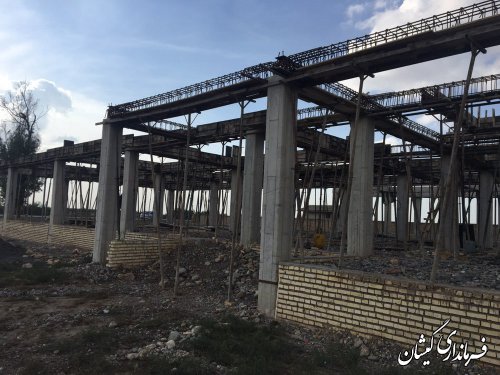 بازدید فرماندار گمیشان از روند ساخت مدرسه 6 کلاسه روستای آرخ بزرگ