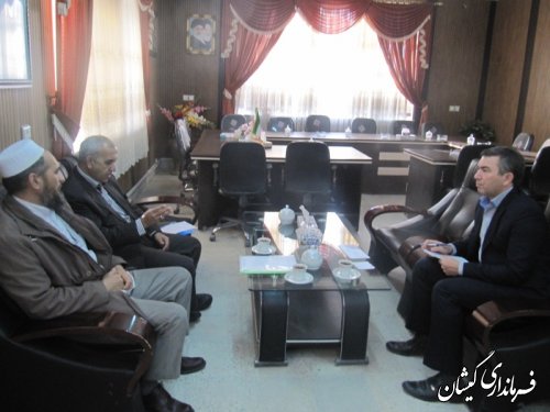نشست فرماندار گمیشان با مدیر عامل ماهیان خاویاری استان گلستان