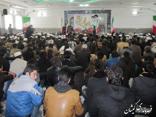 جشن انقلاب با حضورحضرت آیت الله نورمفیدی در مسجد نور سیمین شهر