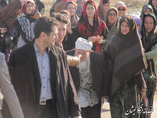 همایش پیاده روی خانوادگی درروستای قلعه جیق شهرستان گمیشان برگزار شد