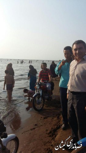 بازدید فرماندار گمیشان از ساحل زیبای توماجلر