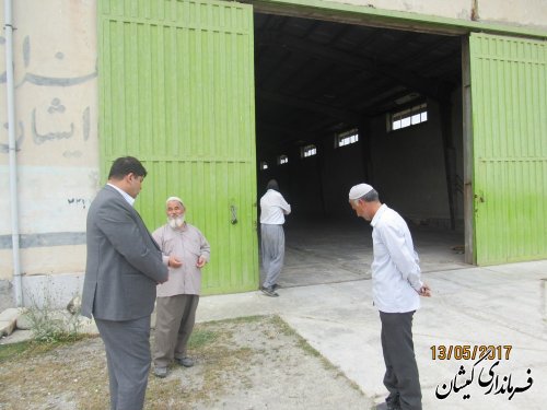 بازدید فرماندار گمیشان از آماده سازی مراکز خرید محصولات کشاورزی