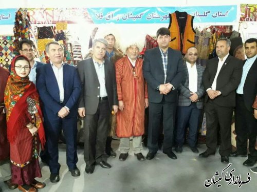 بازدید فرماندار گمیشان از نمایشگاه توانمندی روستائیان شهرستان در تهران
