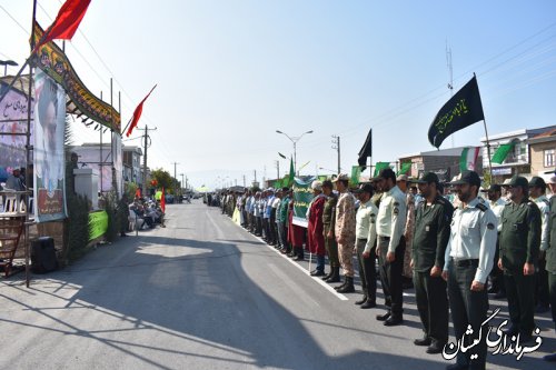 اولین رژه نیروهای مسلح و بسیجیان در شهرستان گمیشان برگزار شد