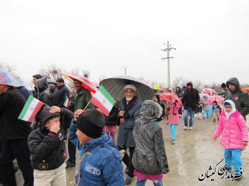 همایش پیاده روی خانوادگی در روستای قره کیله از توابع بخش مرکزی گمیشان برگزار شد