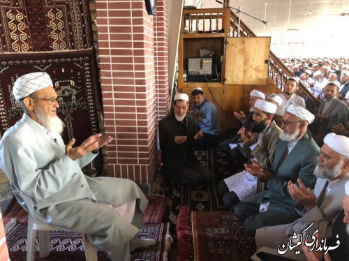 حضور فرماندار گمیشان در نماز عید سعید فطر مرکز شهرستان