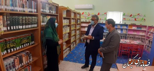 بازدید سرپرست فرمانداری از کتابخانه عمومی امام محمد غزالی گمیش تپه