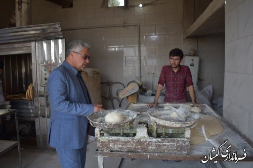 بازدید  فرماندار گمیشان از نانوایی واقع در سیمین شهر