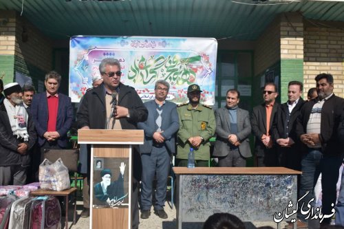 حضور و سخنرانی فرماندار گمیشان در مراسم جشن انقلاب روستای خواجه نفس