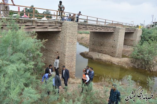 بازدید فرماندار گمیشان از پل قرنجیک خواجه خان