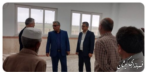 بازدید فرماندار گمیشان از روند آماده سازی دبستان شادی روستای قرنجیک خواجه خان 
