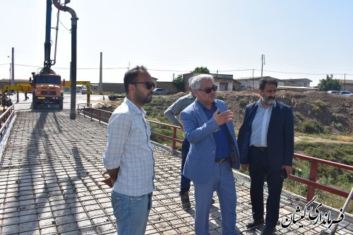 بازدید فرماندار گمیشان از روند عملیات بهسازی و ترمیم پل قرنجیک خواجه خان
