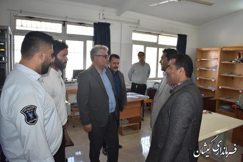 دیدار فرماندار گمیشان با رئیس و کارکنان دانشگاه آزاد اسلامی شهرستان