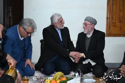 دیدار استاندار گلستان با خانواده شهید عاشور قلیچ بیرامی در سیمین شهر