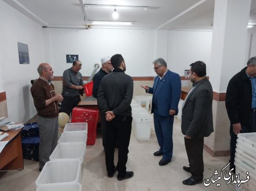 صندوق اخذ رای انتخابات شهرستان گمیشان آماده سازی شد